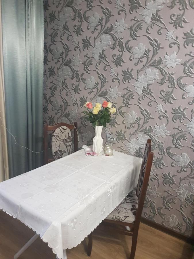2Х Комнатная С Ремонтом В Центре.Renovated, Center Apartment Khmelʼnytsʼkyy Exterior foto